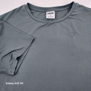 Gymshark Active T Shirt Short Sleeve Crew Neck Gray Men's Size S GLST5559